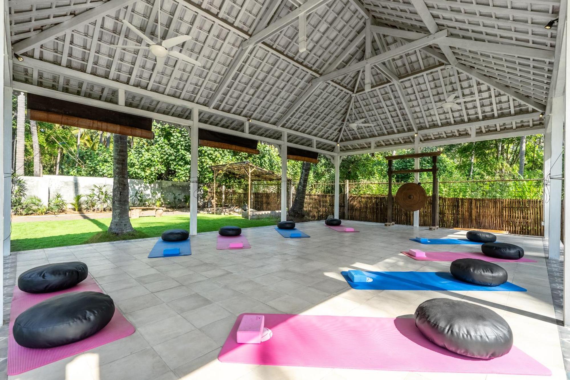 Senang Resort 티아냐르 외부 사진